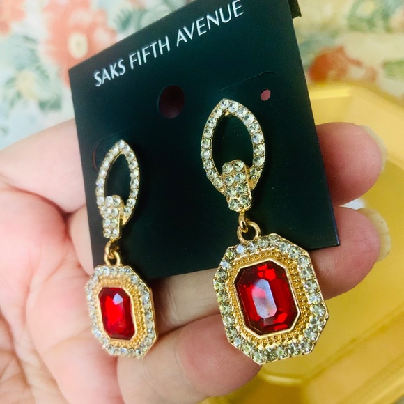 Saks Fifth Avenue EARRINGS🩷NEW JEWELED RED SPARKLING DANGLE DROP PIERCED POST - Picture 4 of 5